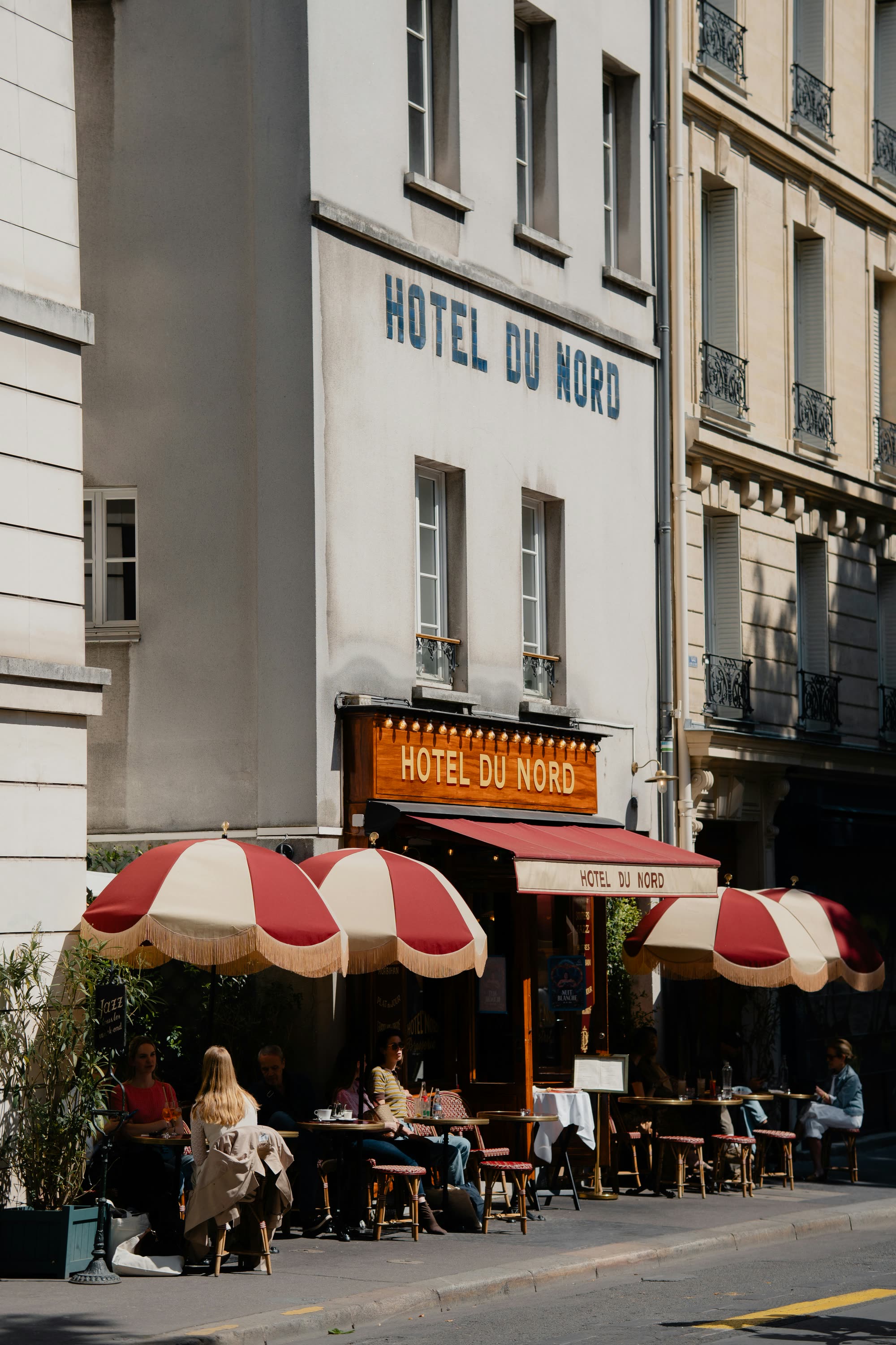 Hôtel du Nord, on the quay